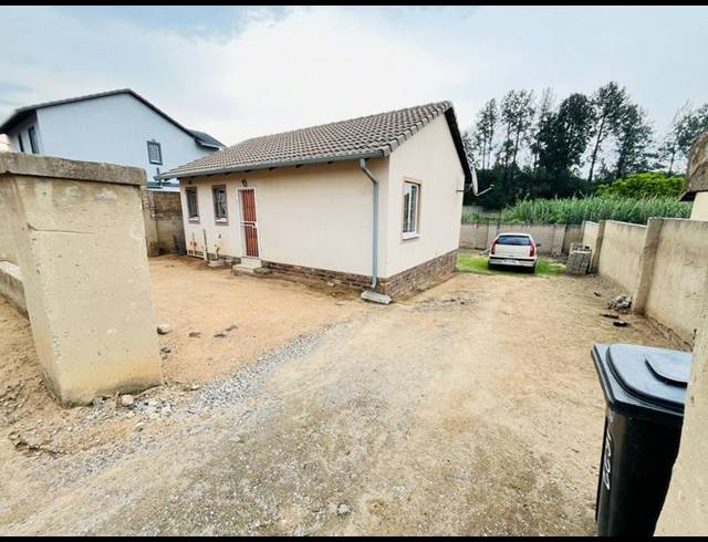 3 BEDROOM HOUSE FOR SALE IN BLOUBOSRAND